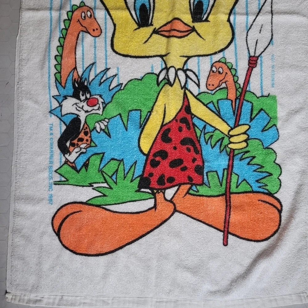 VTG Tweety‎ Bird 1987 Stone Age Dinosaur Beach Towel Sylvester